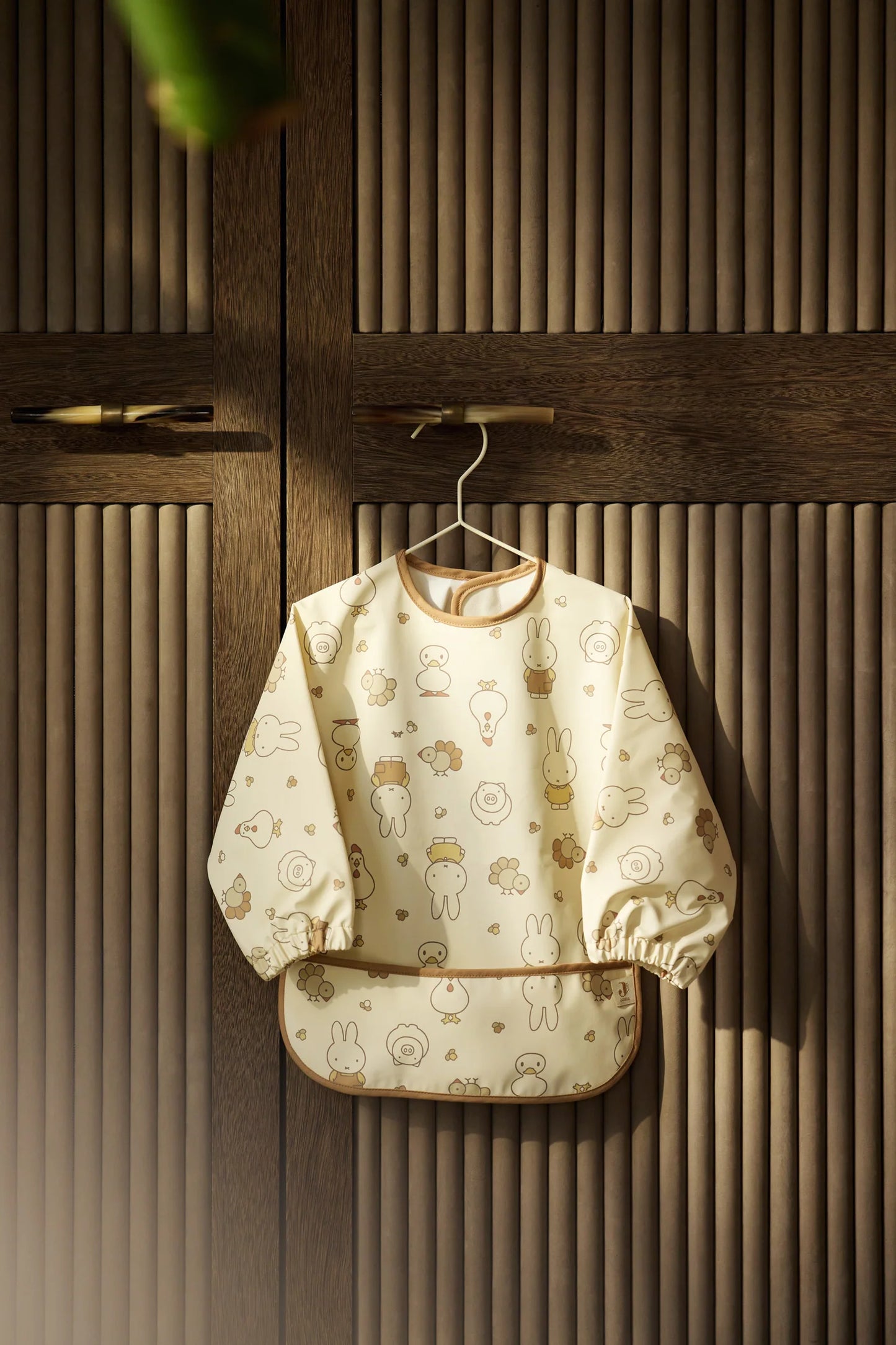 Bavoir à Manches Imperméable - Miffy Family Farm