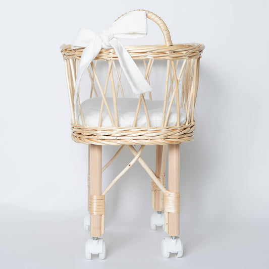 Berceau poupée en osier