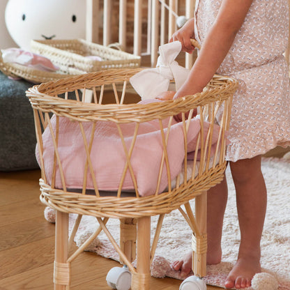 Berceau poupée en osier