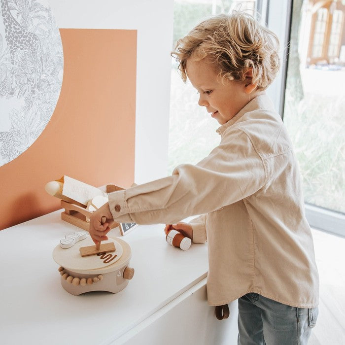 Crêpière en bois (2 coloris)